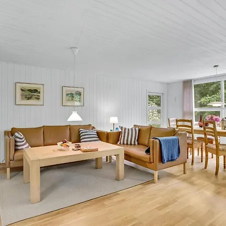 3 Bedroom Lovely In 펜션 *
