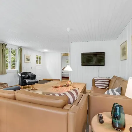 3 Bedroom Lovely In 펜션 Gistrup